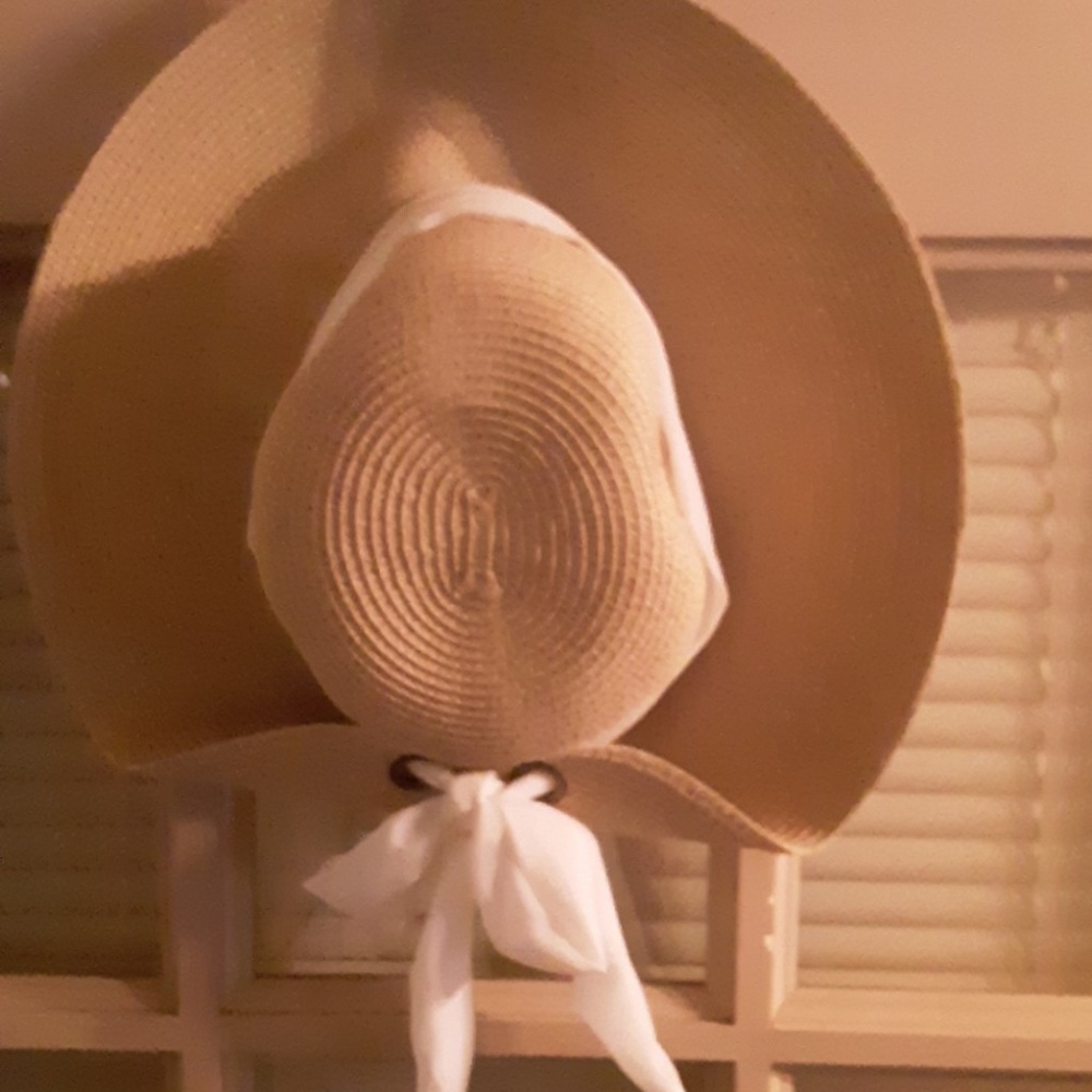 Nine west sun hat